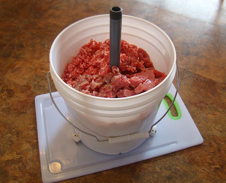 First GO at Smoked Kielbasa MANY Photos...